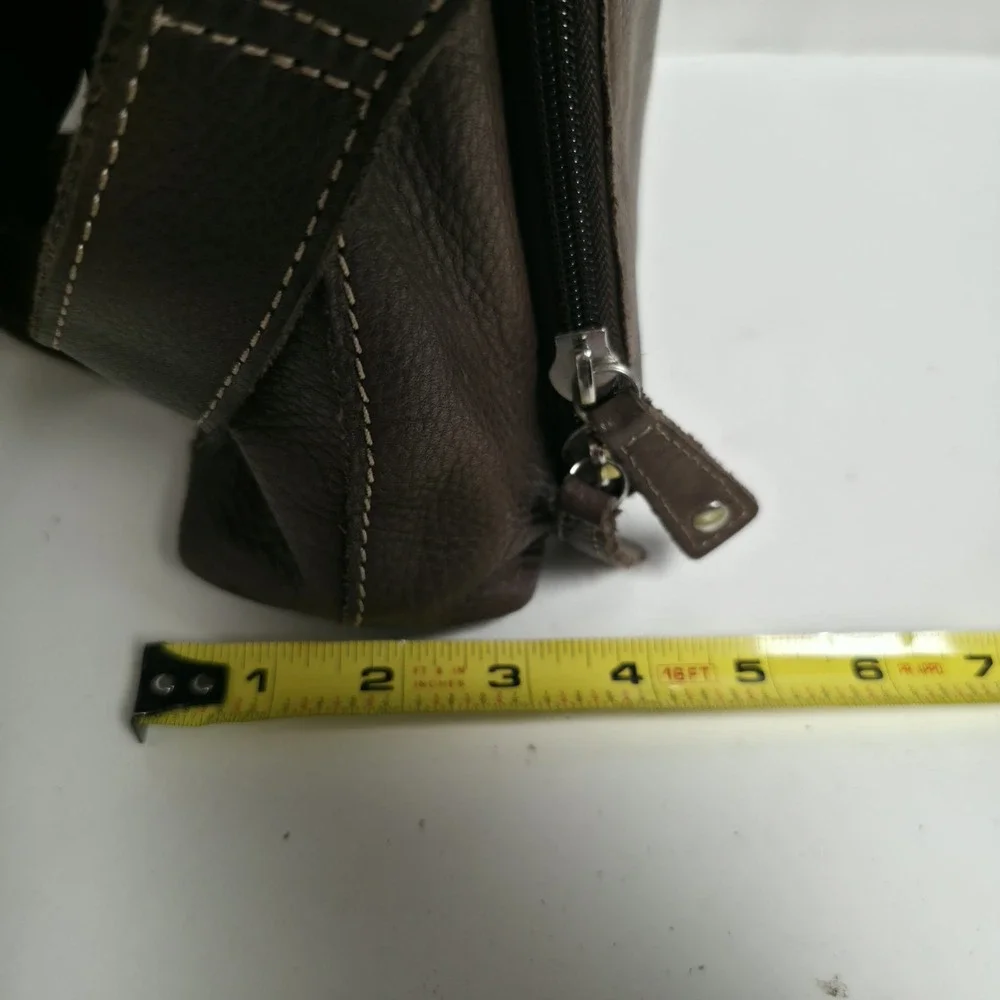 FOSSIL Brown Pebbled Leather Crossbody Messenger Bag Flap Zip Organizer Purse